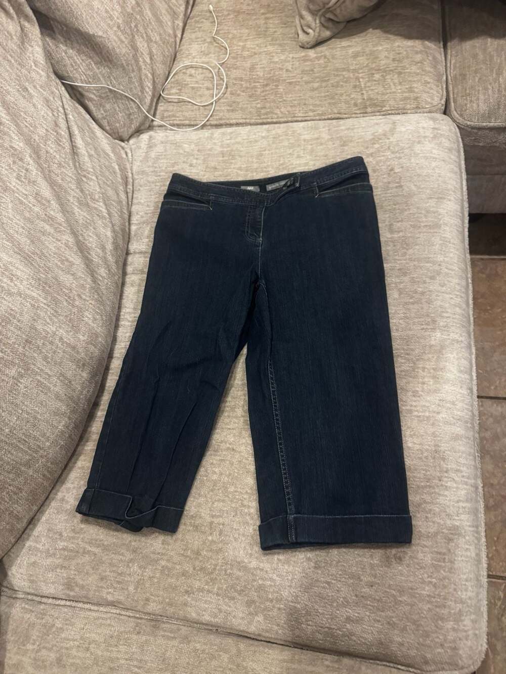 J.Jill Genuine Fit Below Waist Stretch Denim Crop Capri Pants Size 8P